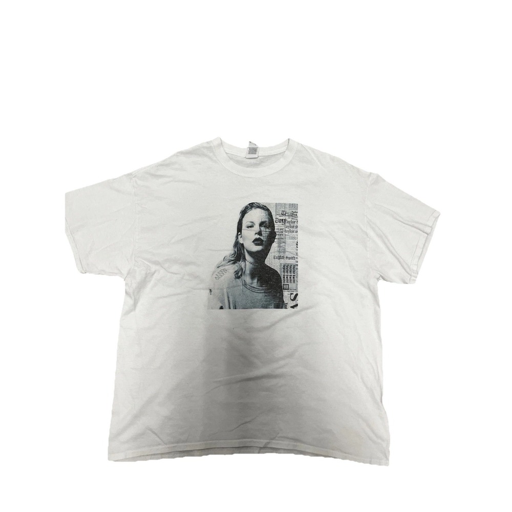 Y2k Vintage Taylor Swift Tour Shirt White T-Shirt Size Large